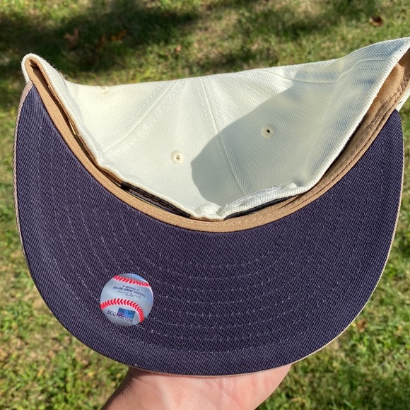 Chicago Cubs Fitted hat - Picture 3 of 4